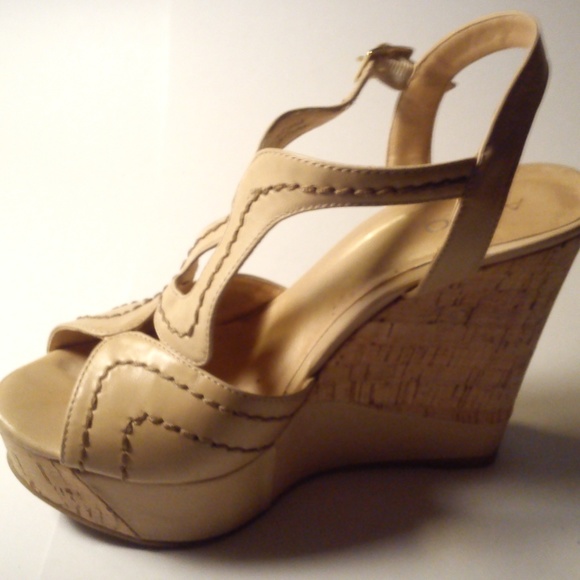 Aldo - Picture 1 of 6